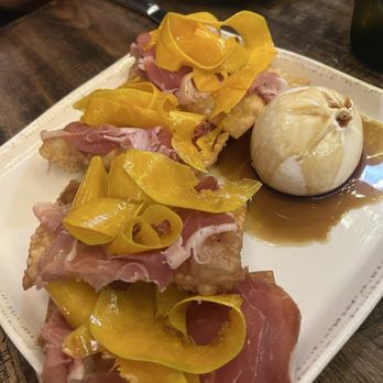 Sorellina - Burrata - Wine Bars Near Me - Hoboken, New Jersey