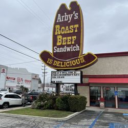 Arby's - Storefront