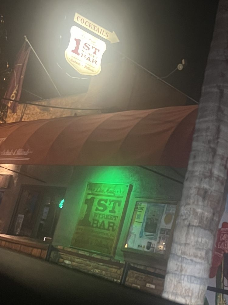 1ST STREET BAR 39 Photos & 187 Reviews 656 S Coast Hwy 101