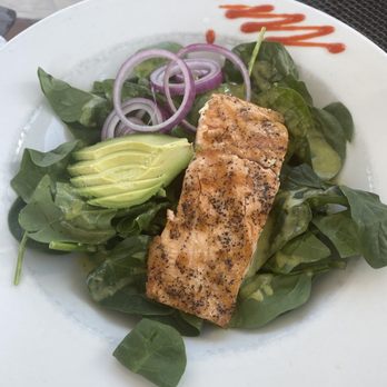 Millie's Diner - Grilled Salmon & Spinach Salad - New American Near Me - Richmond, Virginia