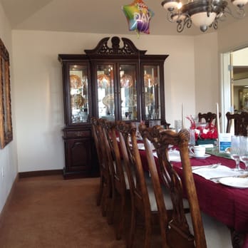 Holiday Stratford - Retirement Homes Near Me - High Point, North Carolina