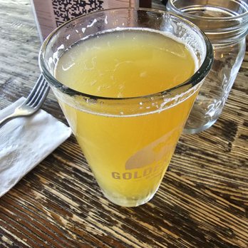 22 West Tap and Grill - Boat beer - American Near Me - Bridgewater, New Jersey