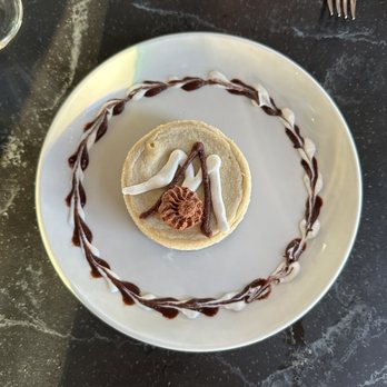 Willamette Valley Vineyards - Vancouver Waterfront - Caramelized Banana Cheesecake - Wine Tasting Room Near Me - Vancouver, Washington Willamette Valley Vineyards - Vancouver Waterfront - Caramelized Banana Cheesecake - Wine Tasting Room Near Me - Vancouver, Washington