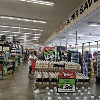 Grocery Outlet - Interior - Grocery Near Me - Milpitas, California Grocery Outlet - Interior - Grocery Near Me - Milpitas, California