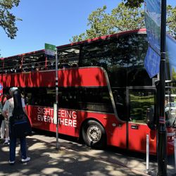 Gray Line Sightseeing Victoria - The bus