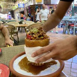 Meğri Restaurant - After cracking the clay pot open