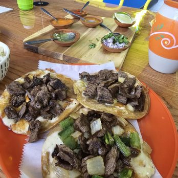 Mestiza - 2 carne asada tacos and one alambre taco. Salsa flight and a margarita - Mexican Near Me - St. Louis, Missouri