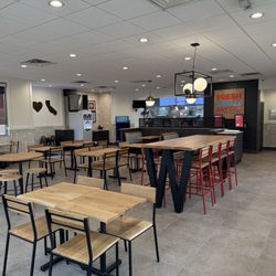 Wendy's - New dining room