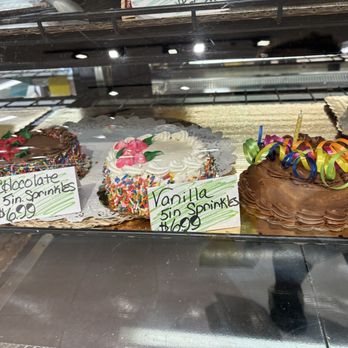 Marrazzo's Thriftway - Bakery: Mini cakes (5 inch) - Grocery Near Me - Ewing, New Jersey