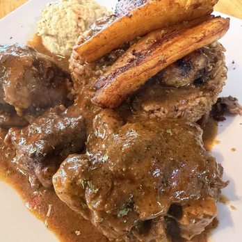 Little Belize Restaurant - Oxtail, Potato Salad, Rice & Beans, and plantains. - Caribbean Near Me - Inglewood, California Little Belize Restaurant - Oxtail, Potato Salad, Rice & Beans, and plantains. - Caribbean Near Me - Inglewood, California