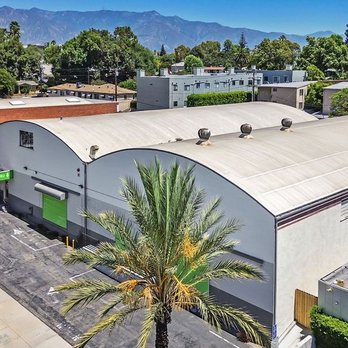 Extra Space Storage - Alternate Beauty Image - Extra Space Storage at 686 S Arroyo Pkwy, Pasadena, CA 91105 - Self Storage Near Me - Pasadena, California