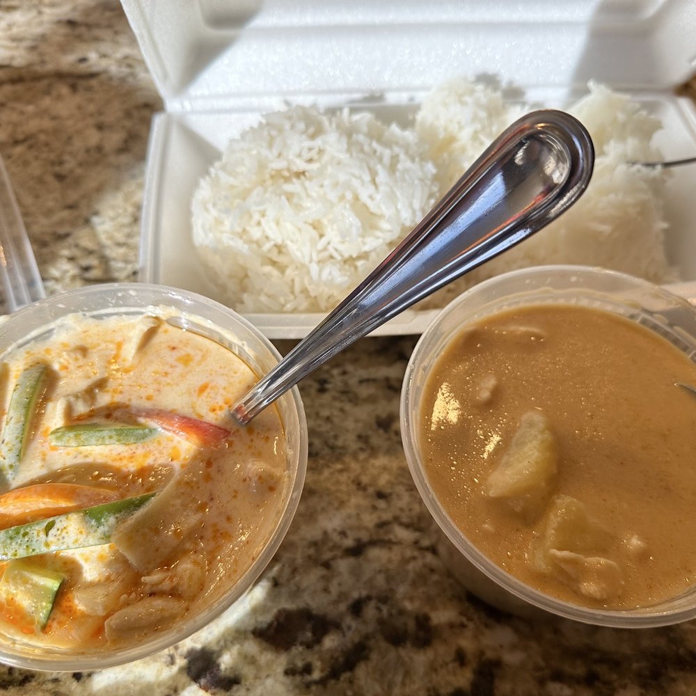 Thai Chef - Mussaman and Red Curry with Rice - Thai Near Me - Kaysville, Utah Thai Chef - Mussaman and Red Curry with Rice - Thai Near Me - Kaysville, Utah