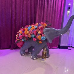 Abbott's Party Rentals - 5 feet elephant