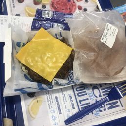 Deluxe Single Butterburger Cheese gluten-free bun