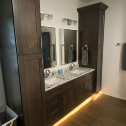 Walker Kitchen - Bath - Castle Rock Lake - New Construction 
Custom Maple Cabinets, Quartz Countertops, LVP Flooring, Toe Kick Lighting and Delta Faucets