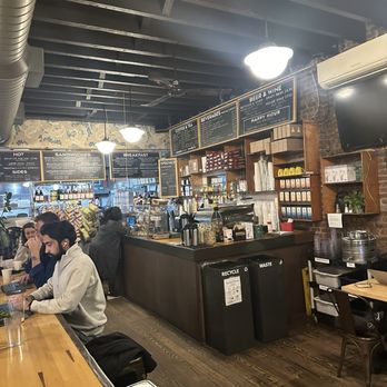 Lincoln Station - Another angle of the seating area and barista station. - Coffee & Tea Near Me - Brooklyn, New York