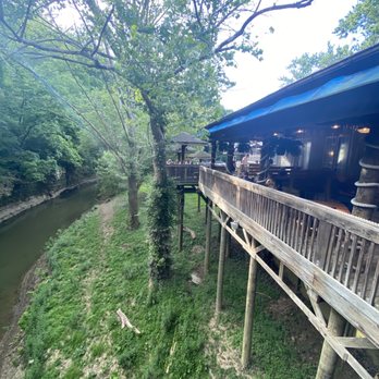 Hall's On the River - Outdoor Deck - Southern Near Me - Winchester, Kentucky Hall's On the River - Outdoor Deck - Southern Near Me - Winchester, Kentucky