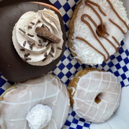 Assorted doughnuts Assorted doughnuts