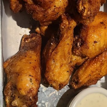 BJ's Restaurant & Brewhouse - Breweries Near Me - Goodyear, Arizona
