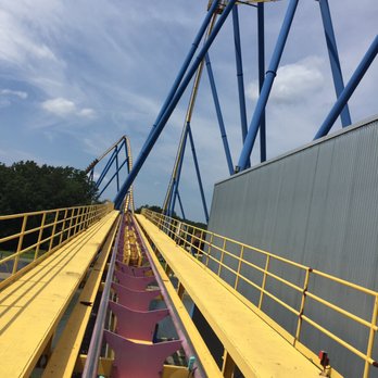 Nitro - Looking back - Amusement Parks Near Me - Jackson, New Jersey