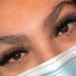 Baddies In Lashes - Wispy hybrid
Please text 818-805-8690 to make an appointment