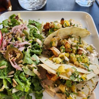 Murphy's Mountain Grill - Shrimp tacos - American Near Me - Evergreen, Colorado
