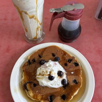 Chubs - Milkshake and pancakes - Diners Near Me - St Simons Island, Georgia