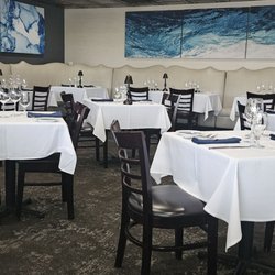 The Landing Steakhouse - The inside