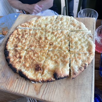 Avec River North - focaccia - Mediterranean Near Me - Chicago, Illinois