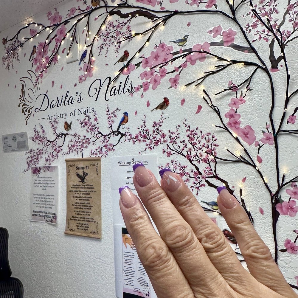 Beautiful nails from Jazmid....