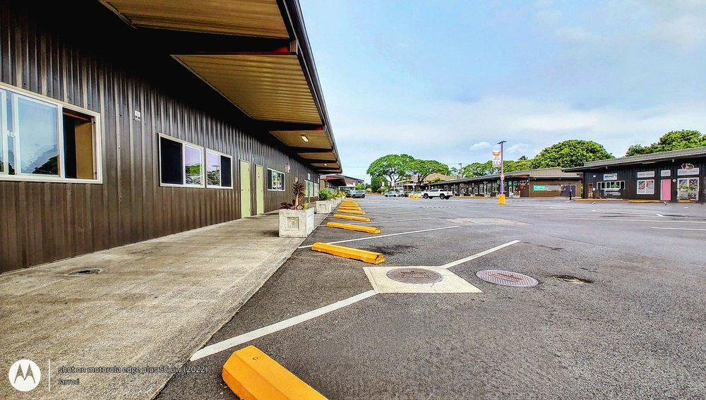 Manono Street Marketplace