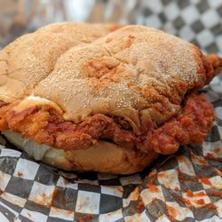 California Sandwiches - Veal sandwich with mushrooms
