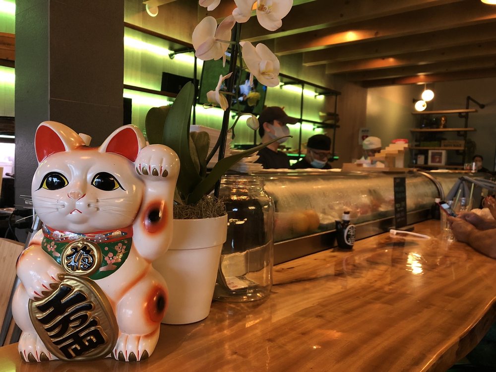 Happy Fish Sushi