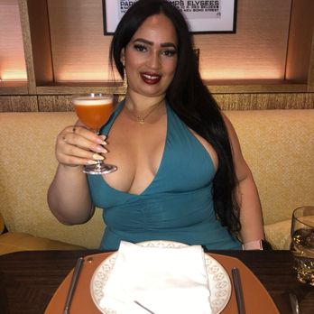 Le Café Louis Vuitton - Capucine twist - Cafes Near Me - New York, New York Le Café Louis Vuitton - Capucine twist - Cafes Near Me - New York, New York