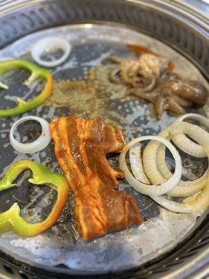 Shu Hot Pot & Korean BBQ KTV by null