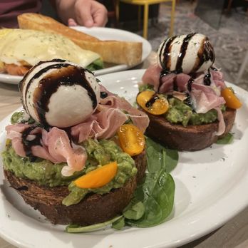 Bistro Café - Burrata Avocado Toast - Coffee & Tea Near Me - San Juan, Puerto Rico Bistro Café - Burrata Avocado Toast - Coffee & Tea Near Me - San Juan, Puerto Rico