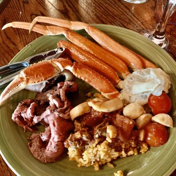 Santiago's Bodega - Crab legs, prime rib, lamb, chorizo rice and seafood as well as caprese salad. - Spanish Near Me - Altamonte Springs, Florida Santiago's Bodega - Crab legs, prime rib, lamb, chorizo rice and seafood as well as caprese salad. - Spanish Near Me - Altamonte Springs, Florida