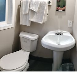 Budget Lodge by OYO Portland West