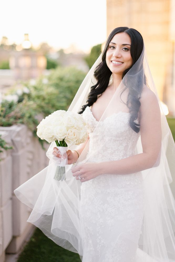 Iryna Shalom Bridal Design & Alter Logo