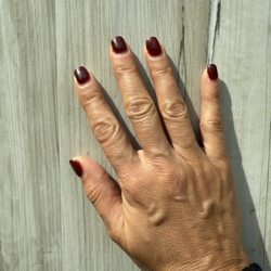 Sapphire Nails and Spa - Nails spotless after over two weeks application.  They are the best!