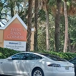 West Town Corners
