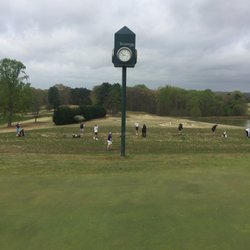 Tanglewood Golf Course - Putting green and driving range
