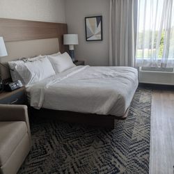 Holiday Inn Express & Suites Chatham South - Rooms are super clean and comfortable