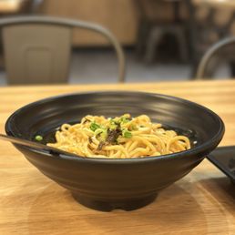Dan Dan Noodles Ⓥ 🌶️ 担担面