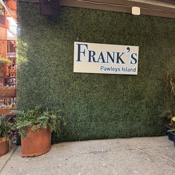 Frank's Restaurant & Bar - Inside of the restaurant - Seafood Near Me - Pawleys Island, South Carolina Frank's Restaurant & Bar - Inside of the restaurant - Seafood Near Me - Pawleys Island, South Carolina