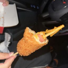 We payed full freaking price for a half sausage no way! 1st and last time here!!!!!!!!!!!!!!!!!! We payed full freaking price for a half sausage no way! 1st and last time here!!!!!!!!!!!!!!!!!!