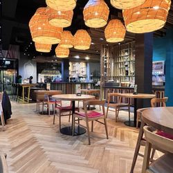 Nando's Peri-Peri - Insiide is beautiful