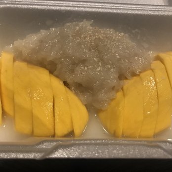 Muay Thai Kitchen - Mango sticky rice - Thai Near Me - San Marcos, California Muay Thai Kitchen - Mango sticky rice - Thai Near Me - San Marcos, California