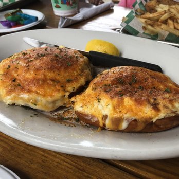 Davis' Pub - Crab Pretzel Appetizer! - American Near Me - Annapolis, Maryland Davis' Pub - Crab Pretzel Appetizer! - American Near Me - Annapolis, Maryland