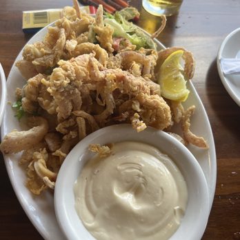 Restaurant 604 - Calamari - Breakfast & Brunch Near Me - Honolulu, Hawaii